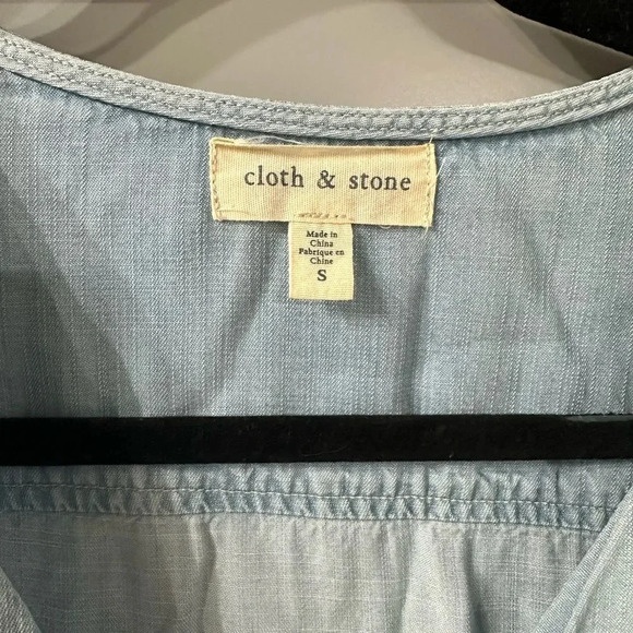 Anthropologie Cloth & Stone Chambray Romper Size S - Picture 4 of 6